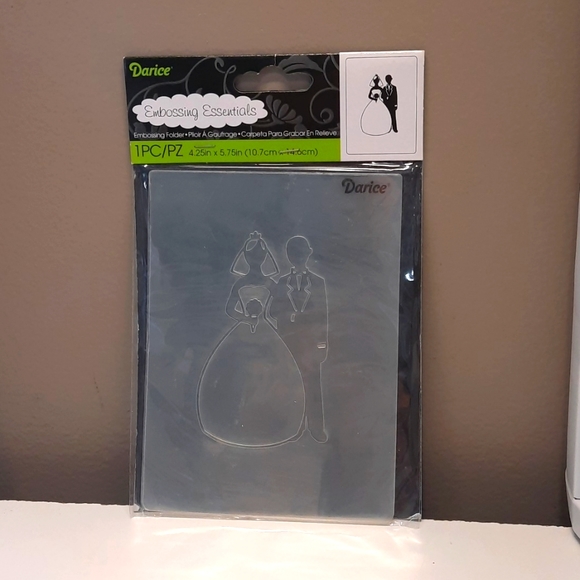 Bride & Groom Darice embossing folder. - Picture 1 of 3